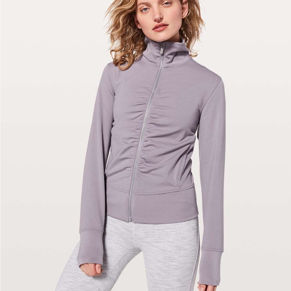 COPY - Lululemon shell jacket size 6